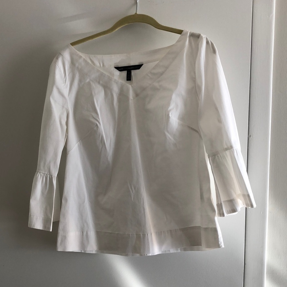 Excellent condition. White House Black Market blouse.